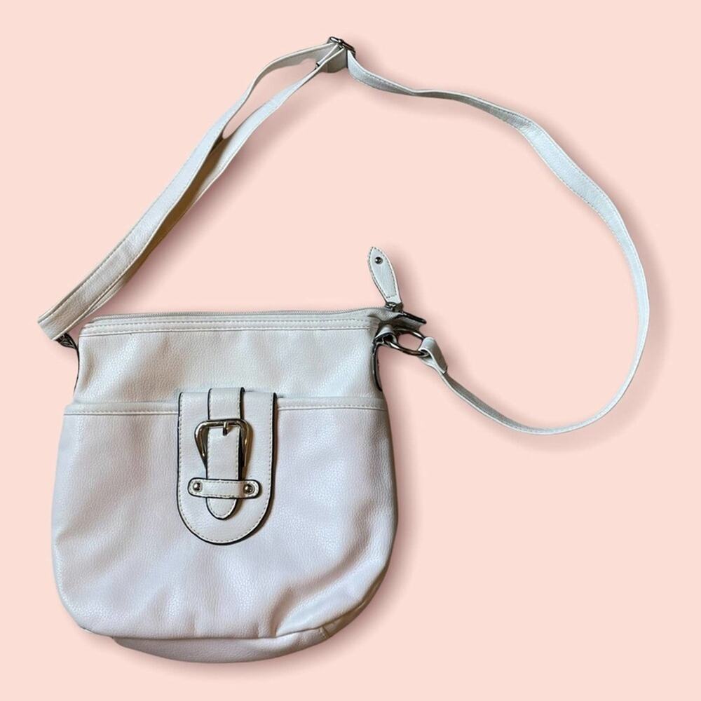 Croft And Barrow White Adjustable Strap Purse
